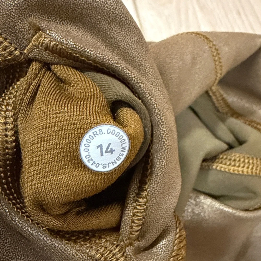 FLAW, see note - Lululemon Wunder Under High-Rise Tight *Foil, sz 14 - Picture 9 of 14